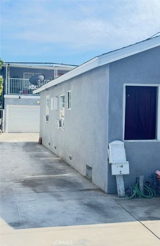 4132 W 105th, Inglewood, CA 90304