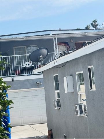 4132 W 105th, Inglewood, CA 90304
