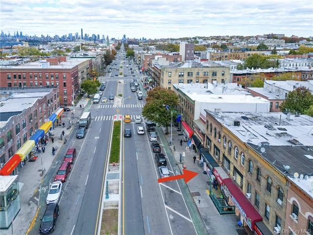 5813 4th Avenue, Brooklyn, NY 11220