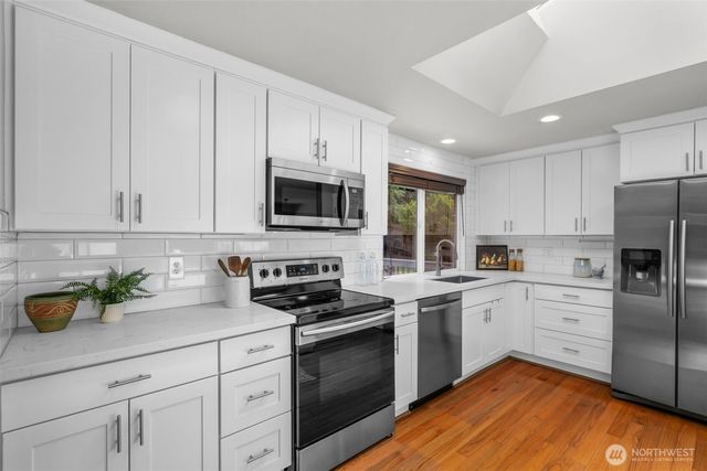 32212 25th Ave SW, Federal Way, WA 98023
