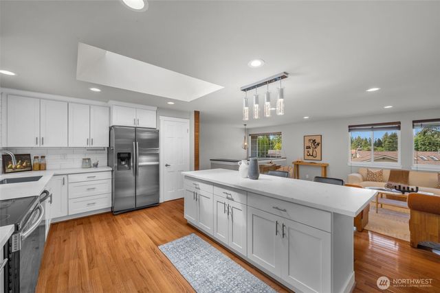 32212 25th Ave SW, Federal Way, WA 98023