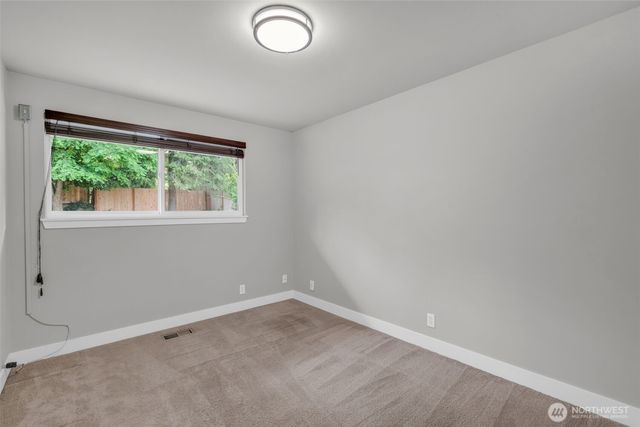 32212 25th Ave SW, Federal Way, WA 98023