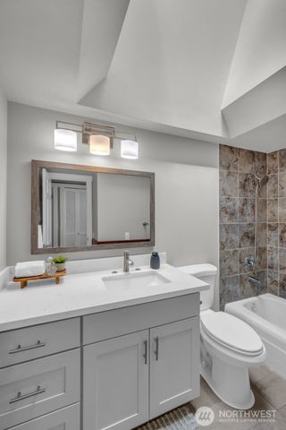 32212 25th Ave SW, Federal Way, WA 98023