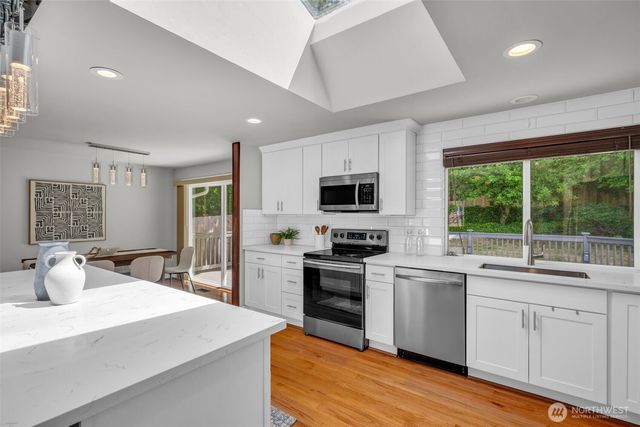 32212 25th Ave SW, Federal Way, WA 98023