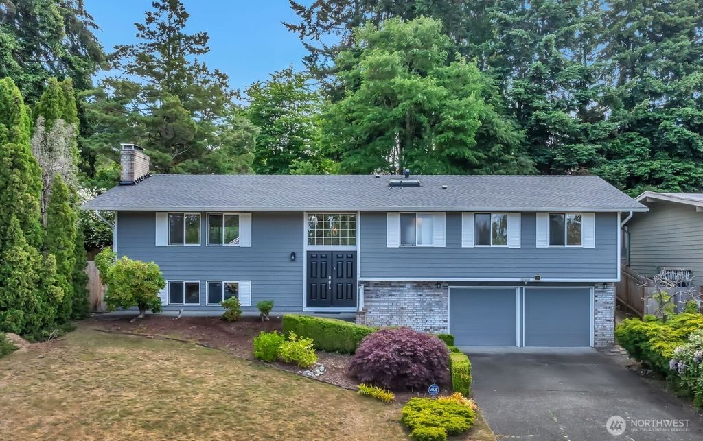 32212 25th Ave SW, Federal Way, WA 98023