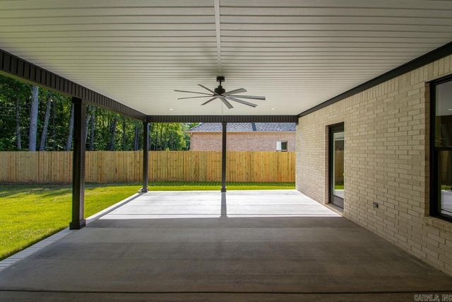 110 Fawnwood Street, Jacksonville, AR 72076