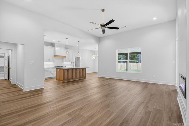 110 Fawnwood Street, Jacksonville, AR 72076