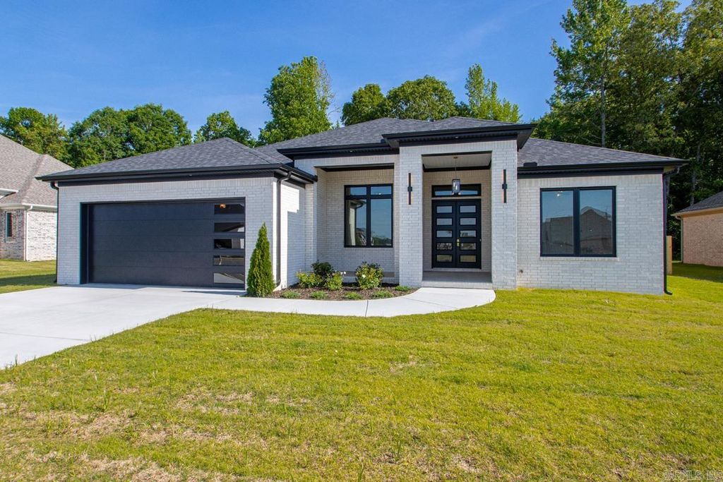 110 Fawnwood Street, Jacksonville, AR 72076