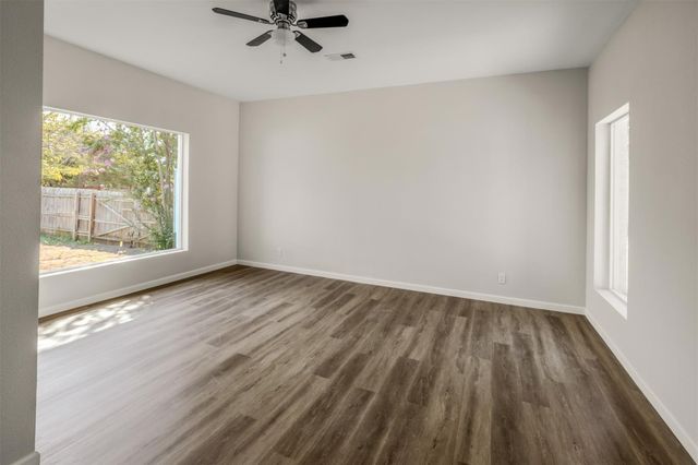 700 N Church Street, Decatur, TX 76234