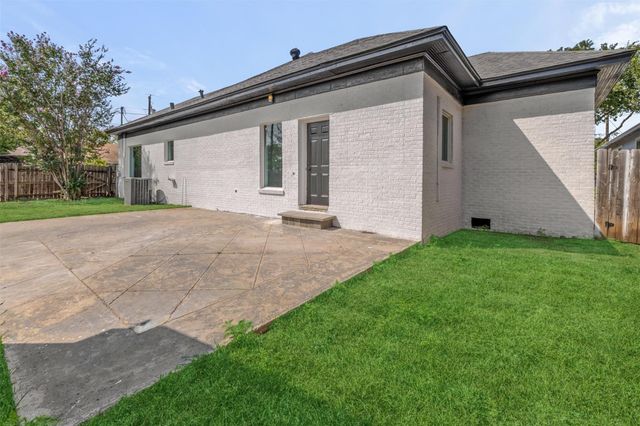 700 N Church Street, Decatur, TX 76234