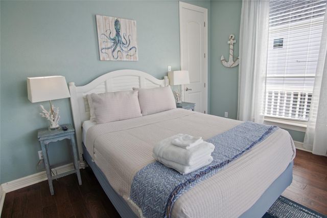 932 Kent, Crystal Beach, TX 77650