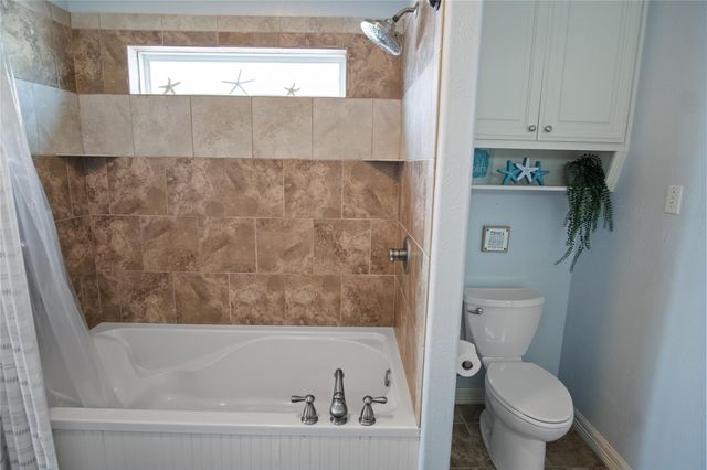 932 Kent, Crystal Beach, TX 77650