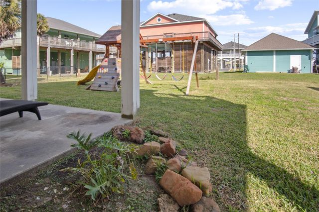 932 Kent, Crystal Beach, TX 77650