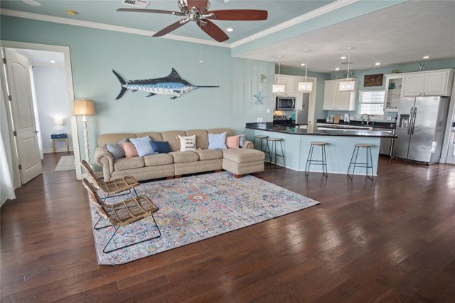 932 Kent, Crystal Beach, TX 77650