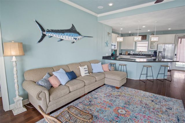 932 Kent, Crystal Beach, TX 77650