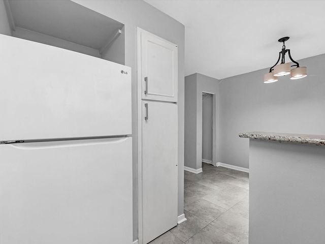 2647 Marilee Ln, Houston, TX 77057