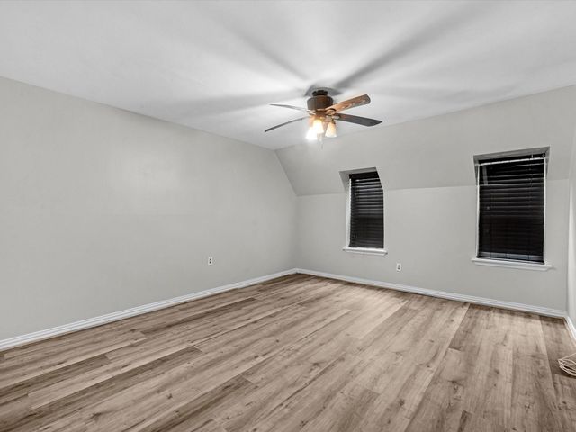 2647 Marilee Ln, Houston, TX 77057