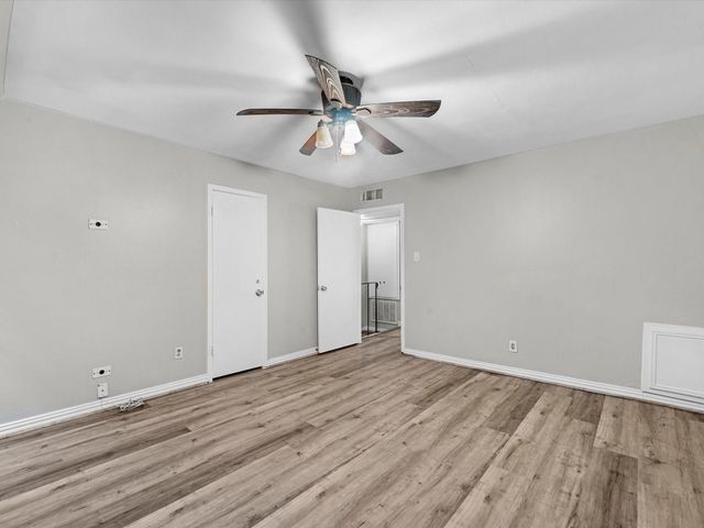 2647 Marilee Ln, Houston, TX 77057