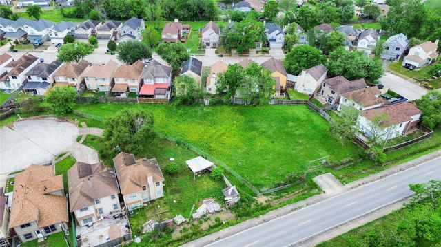 9115 Kingsrose Lane, Houston, TX 77075