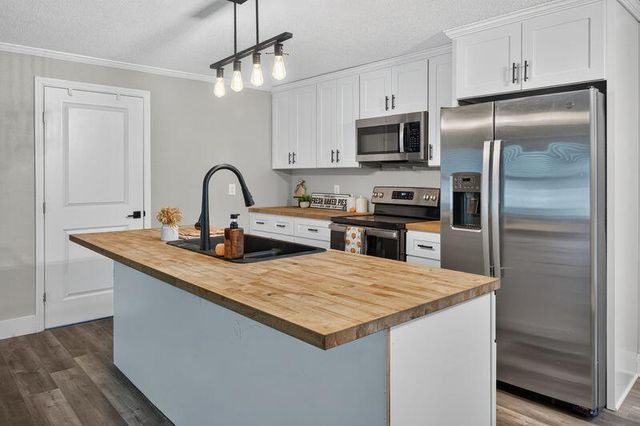 89 Alexander Way, Lookout Mountain, GA 30750