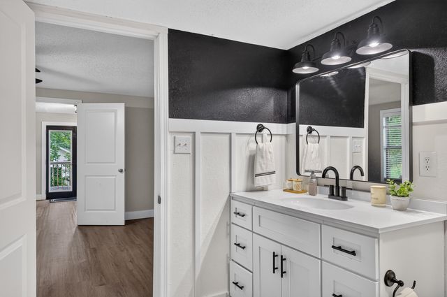 89 Alexander Way, Lookout Mountain, GA 30750