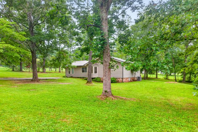 89 Alexander Way, Lookout Mountain, GA 30750
