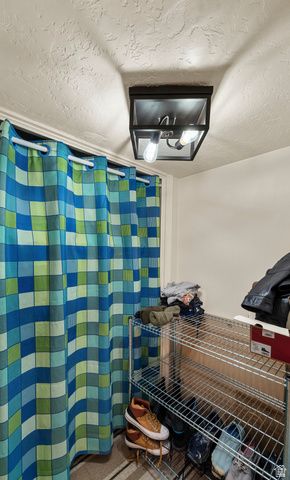 1093 E COLIMA DR, Sandy, UT 84094