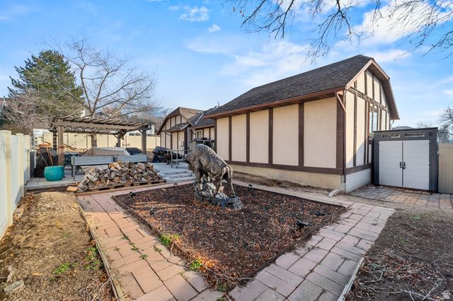 1093 E COLIMA DR, Sandy, UT 84094