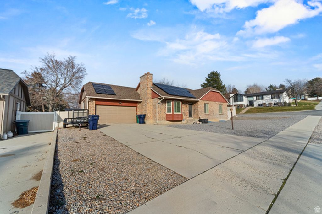 1093 E COLIMA DR, Sandy, UT 84094