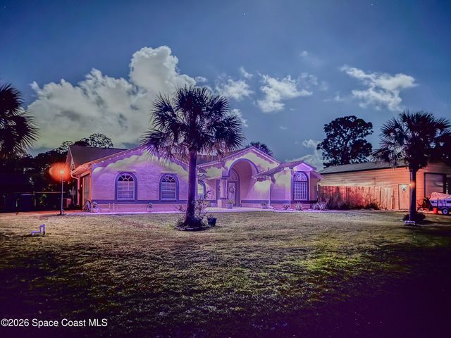181 Hurtig Avenue NW, Palm Bay, FL 32907
