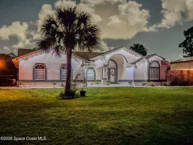 181 Hurtig Avenue NW, Palm Bay, FL 32907