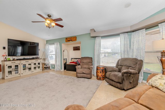 181 Hurtig Avenue NW, Palm Bay, FL 32907