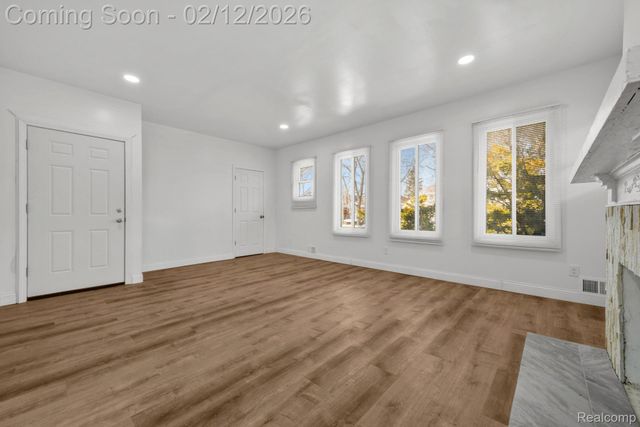 3307 Fullerton Street, Detroit, MI 48238