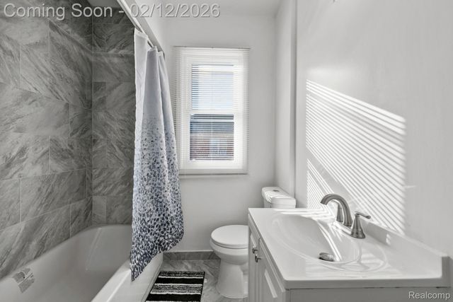 3307 Fullerton Street, Detroit, MI 48238