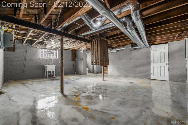 3307 Fullerton Street, Detroit, MI 48238