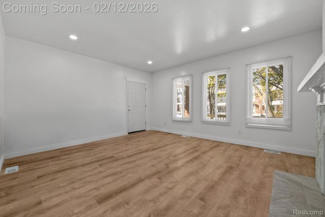 3307 Fullerton Street, Detroit, MI 48238