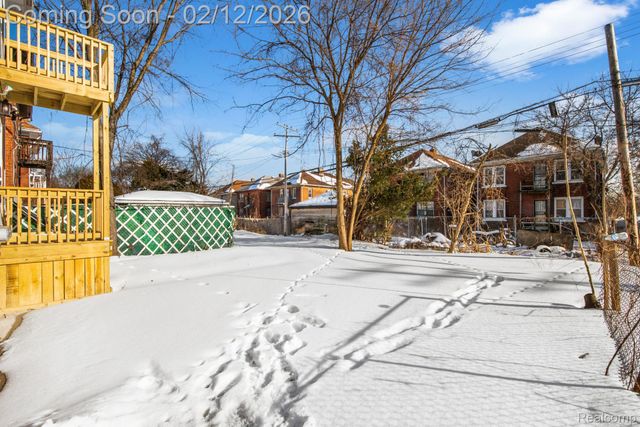 3307 Fullerton Street, Detroit, MI 48238