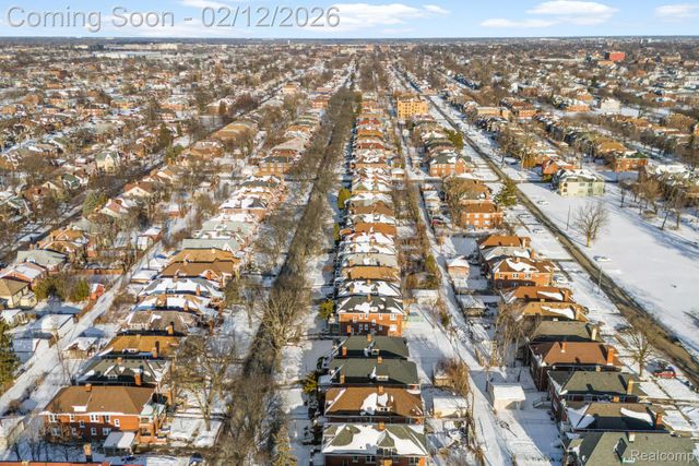 3307 Fullerton Street, Detroit, MI 48238