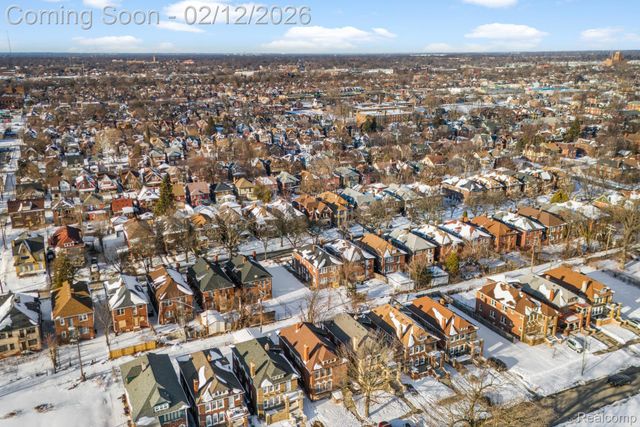 3307 Fullerton Street, Detroit, MI 48238