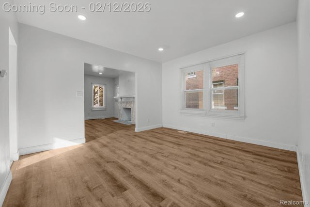 3307 Fullerton Street, Detroit, MI 48238