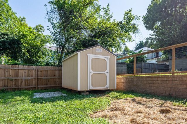 1340 Bedford Avenue, Lynchburg, VA 24504