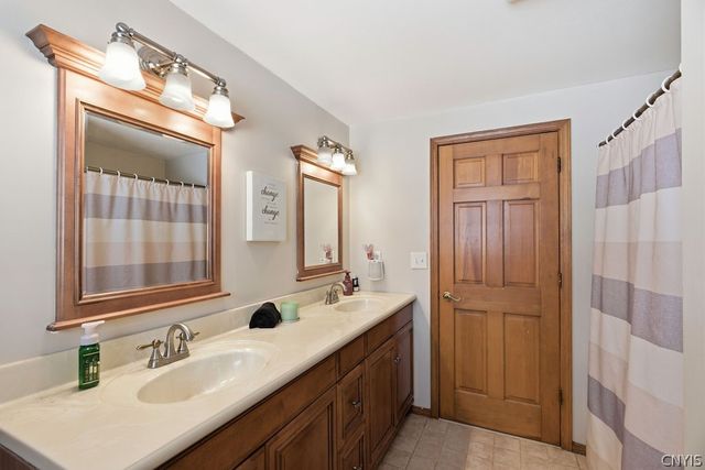 8486 Torchwood Lane, Cicero, NY 13039