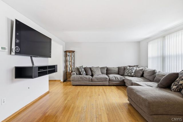 8486 Torchwood Lane, Cicero, NY 13039