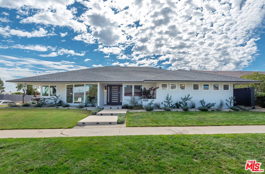 4204 Olympiad Drive, View Park, CA 90043