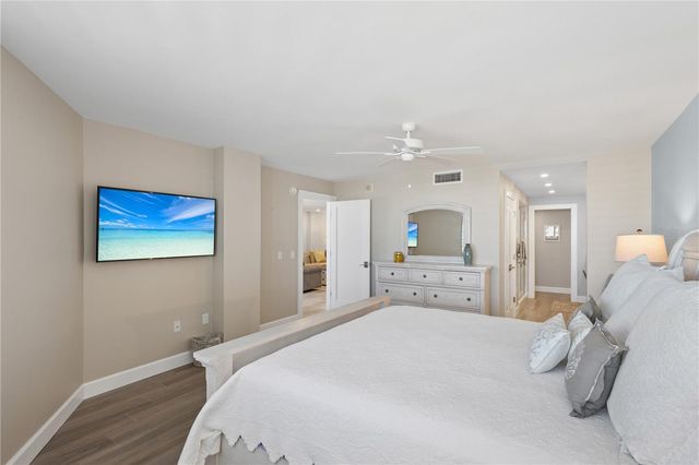 5880 MIDNIGHT PASS ROAD 704, Sarasota, FL 34242