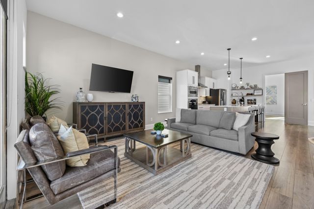 1113 Archer St, Nashville, TN 37203