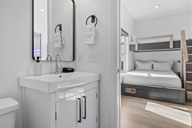 1113 Archer St, Nashville, TN 37203