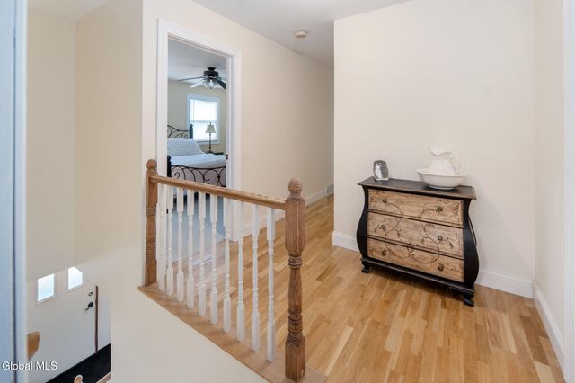 1104 McKinley Avenue, Rotterdam, NY 12303