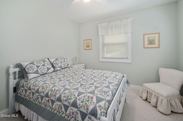 1104 McKinley Avenue, Rotterdam, NY 12303