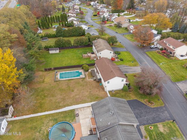 1104 McKinley Avenue, Rotterdam, NY 12303